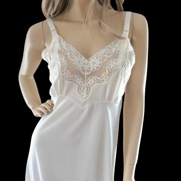 1950s Ivory Slip Dress Small | Lace Trim Nylon & Bias‎ Cut Rayon Bridal Boudoir - Picture 3 of 9